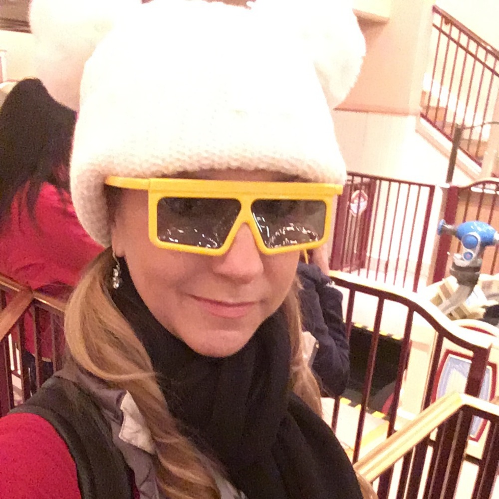 Meet your Posher, Camille